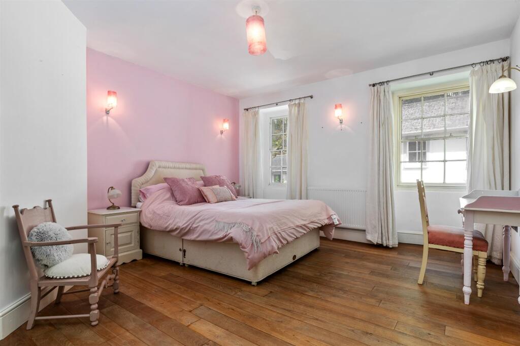 Bell Tree House Tenby  -17.jpg