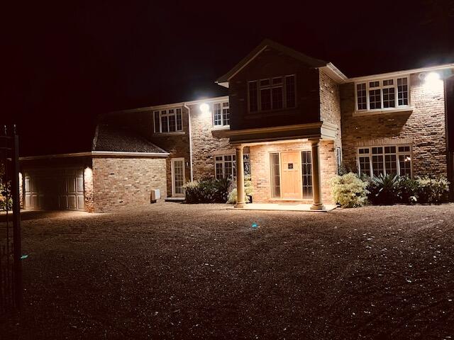 Front Aspect Nigh View