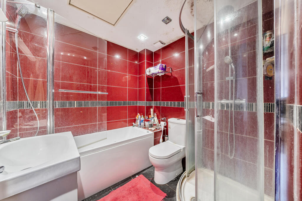 1373392-11-68ff82...