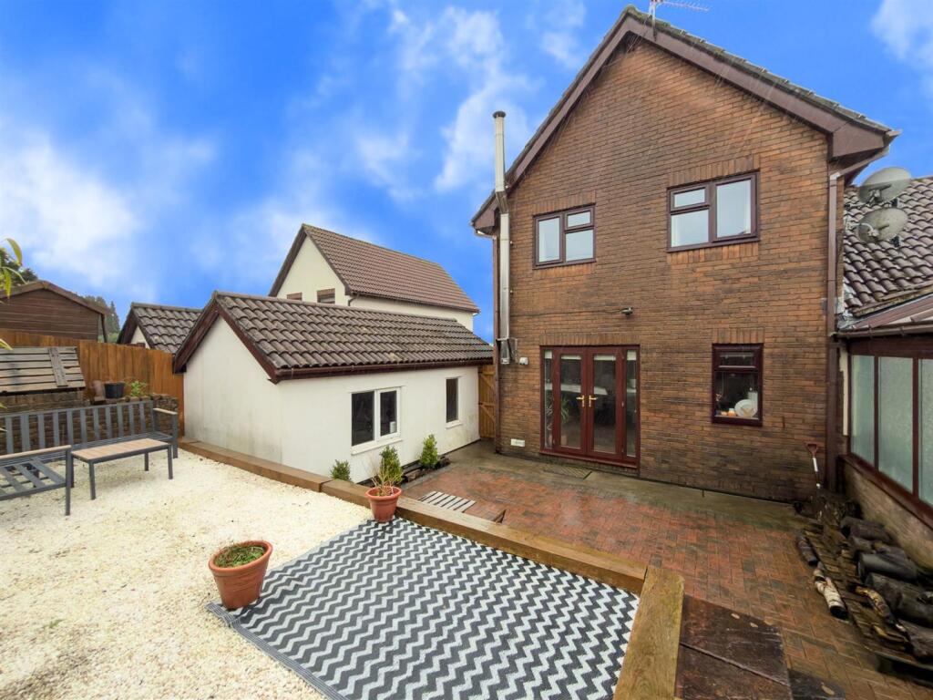 7 Coed Y Canddo Road 3.jpg