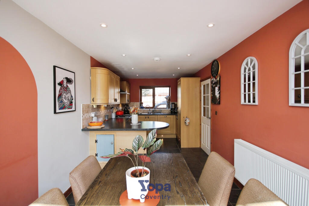 180e511b-Kitchen 20Diner.JPG