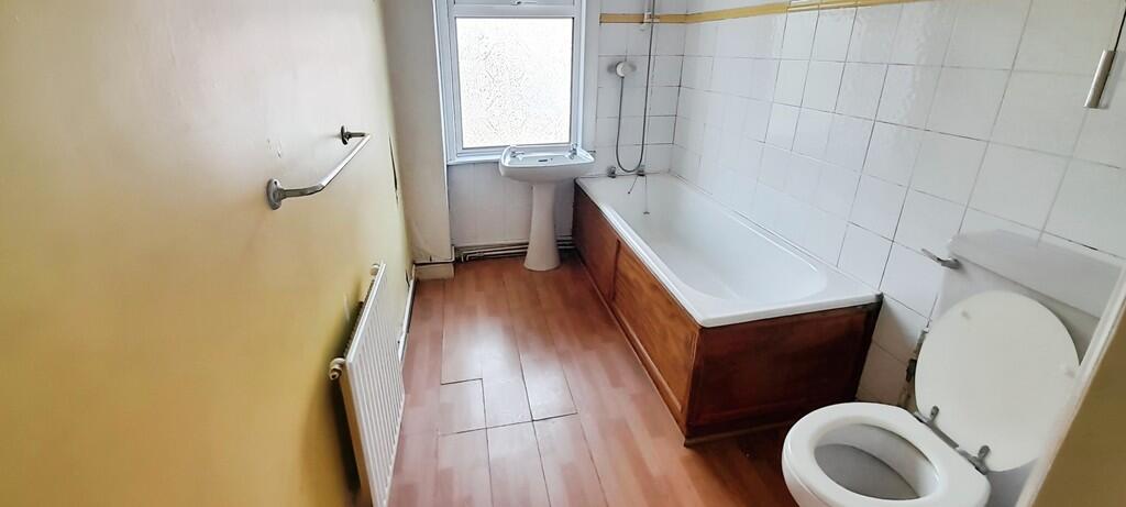 be67a99c-WhatsApp...