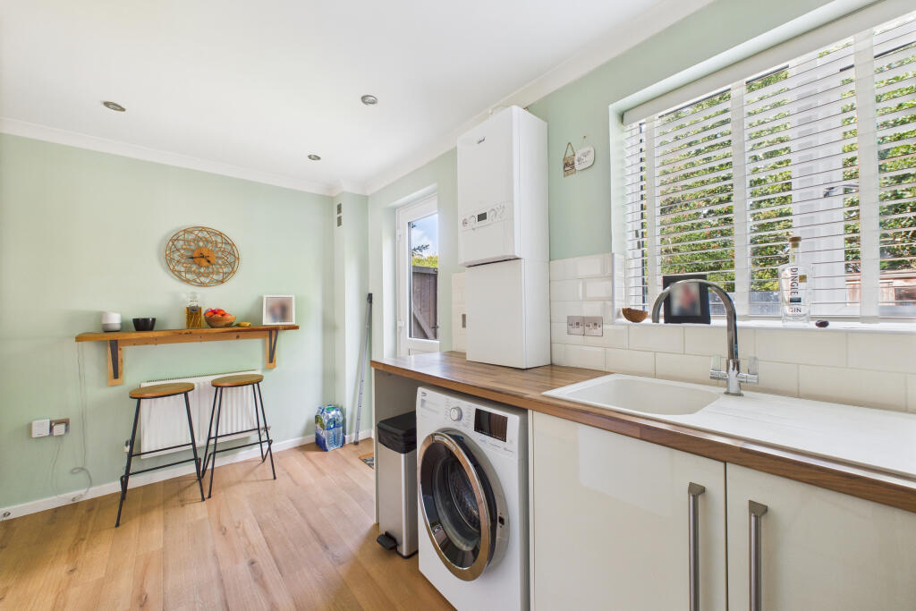 CAM05454G0-PR0039-STILL011