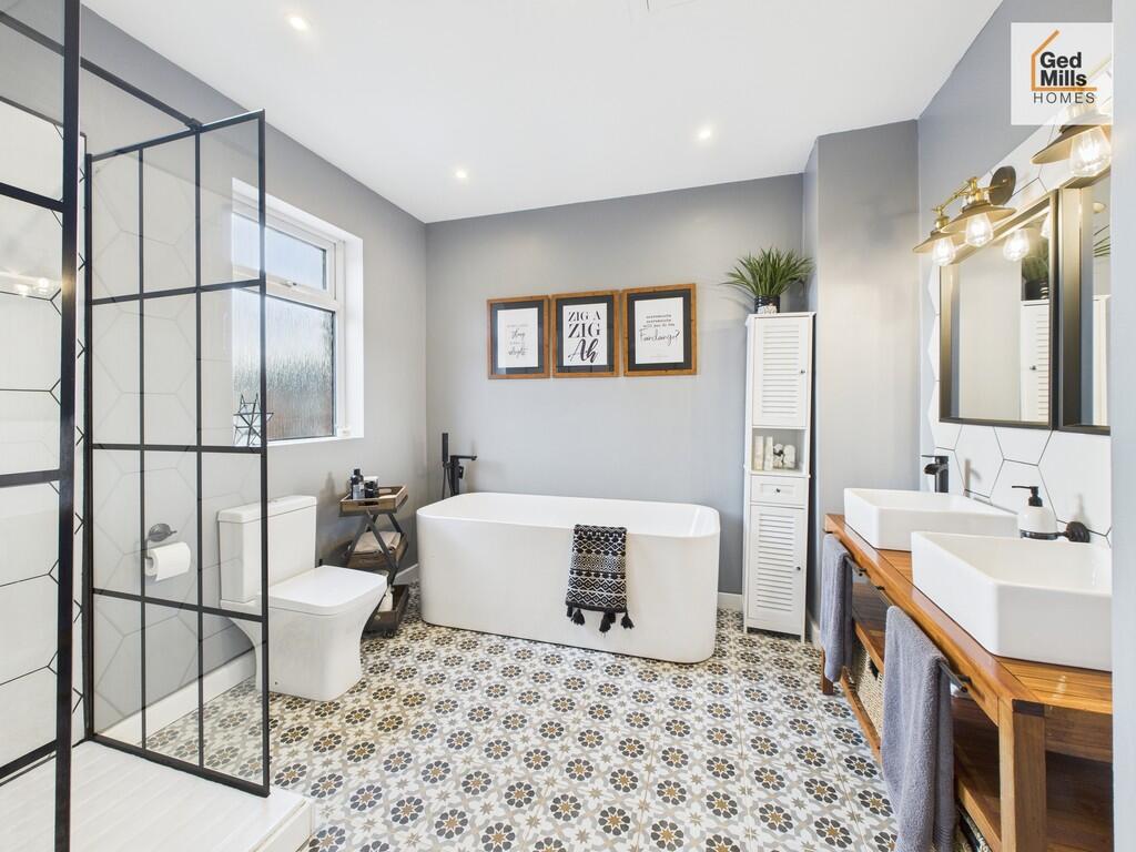 CAM04261G0-PR0114...