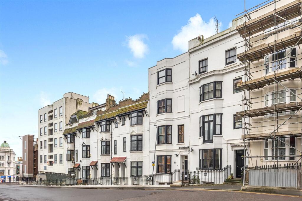 Queens Square, 7, Penhouse_026(1).jpg