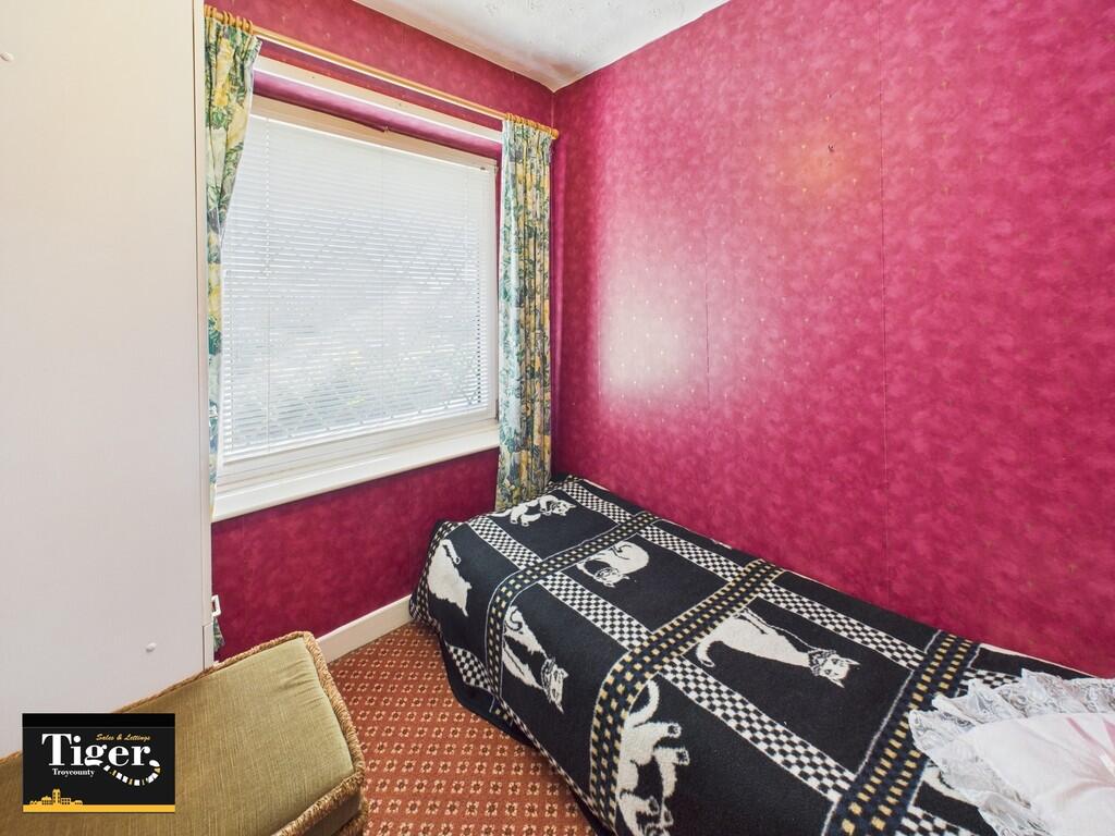 CAM02176G0-PR0512...