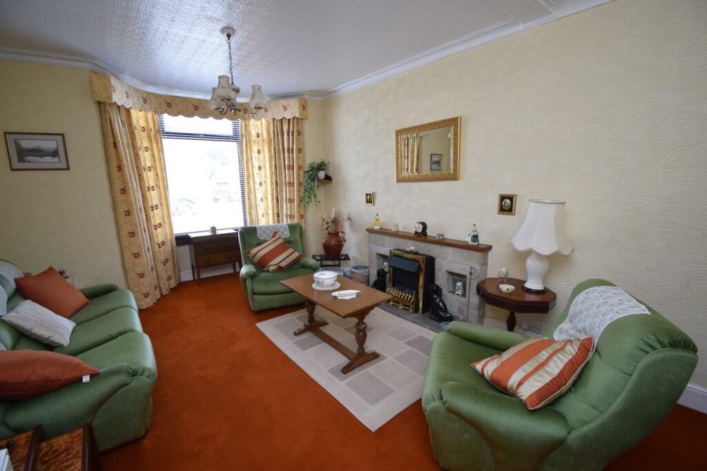 Living room.JPG