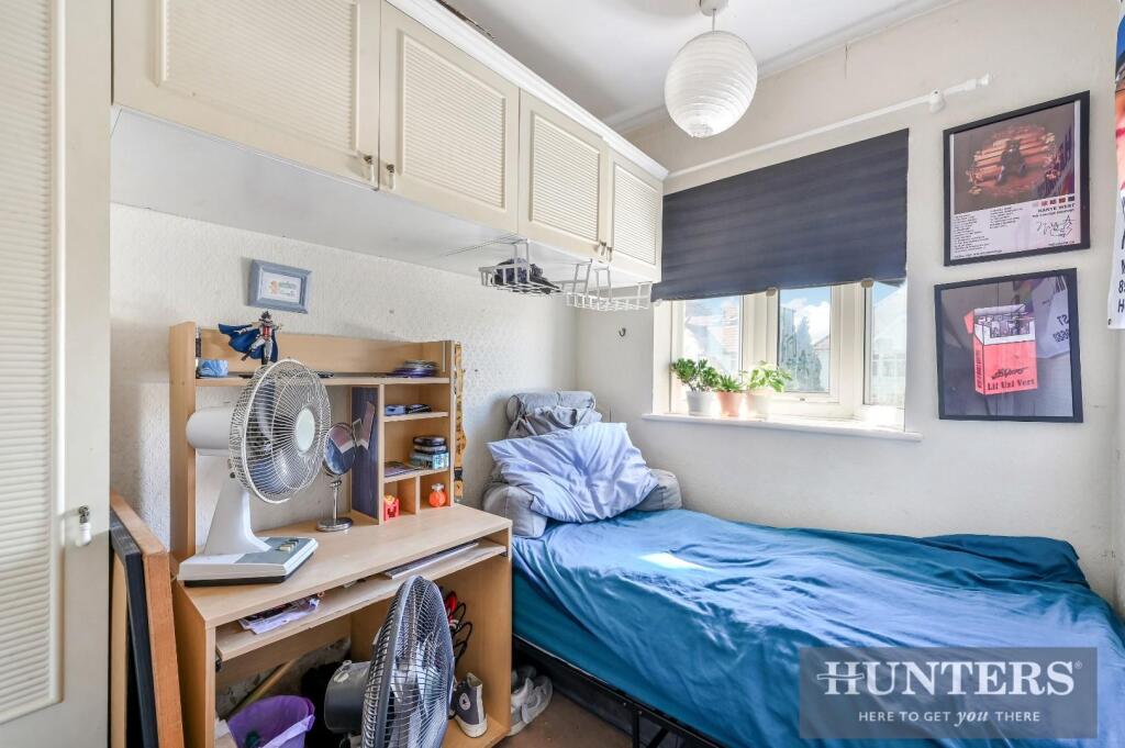 LYNCROFT GARDENS, 29.jpg