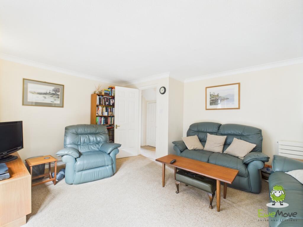 CAM03778G0-PR0261-STILL016