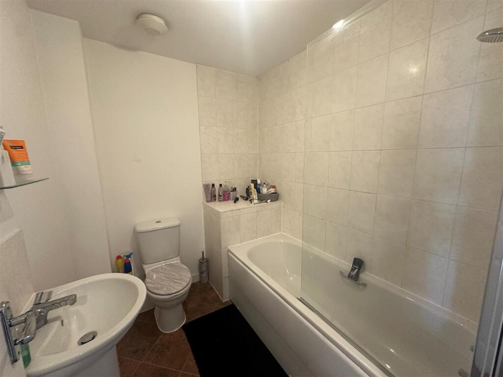 Photo 4.jpg