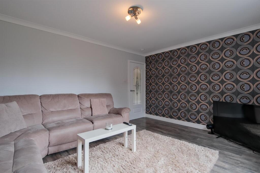 023-22 General Roy Way Carluke, ML8 4LP.jpg