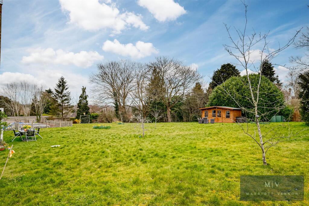 Hurstbourne Priors 22 MV-11.jpg