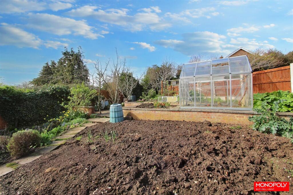 Rear Garden 4.jpg