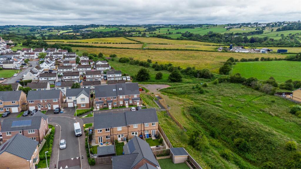 Twister Crescent-3-2.jpg