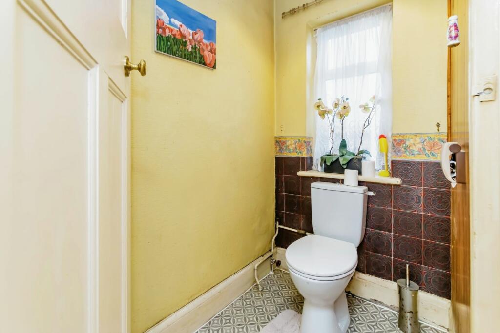 Cloak Room