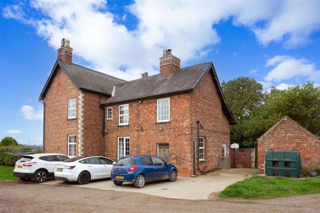 Rectory Farm-06 blue.jpg