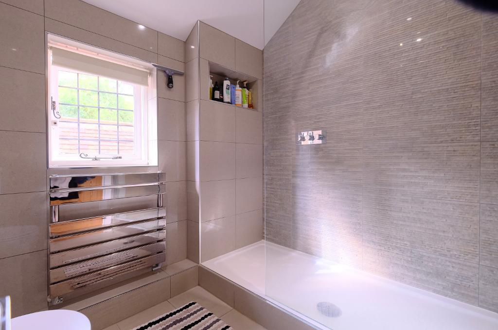 En suite with walk-in shower
