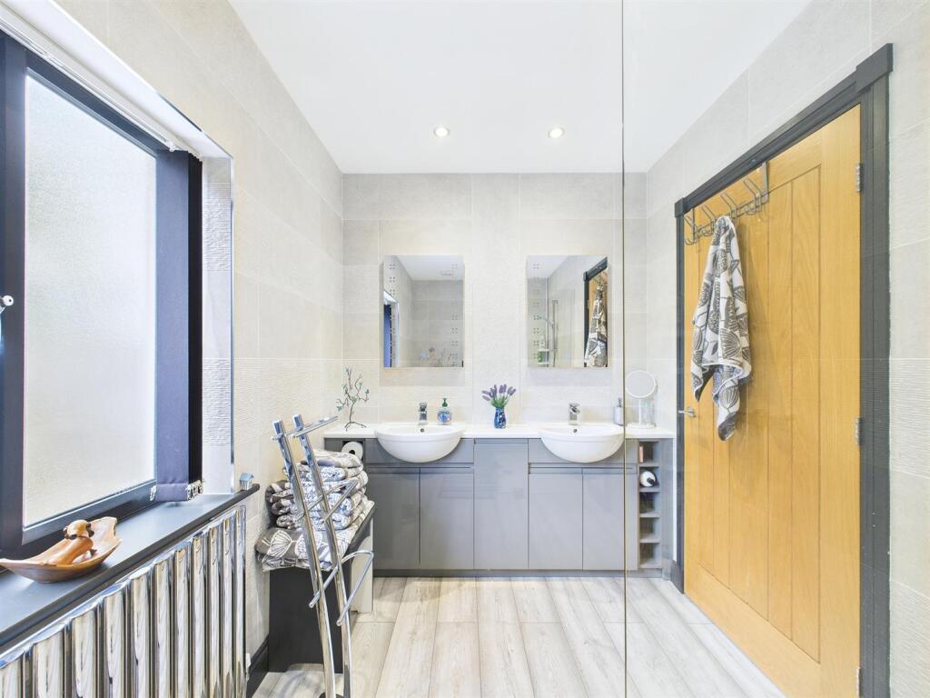 En-suite Shower Room