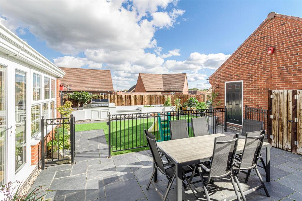 16 Dunbar Way [HIGHres] 038.jpg