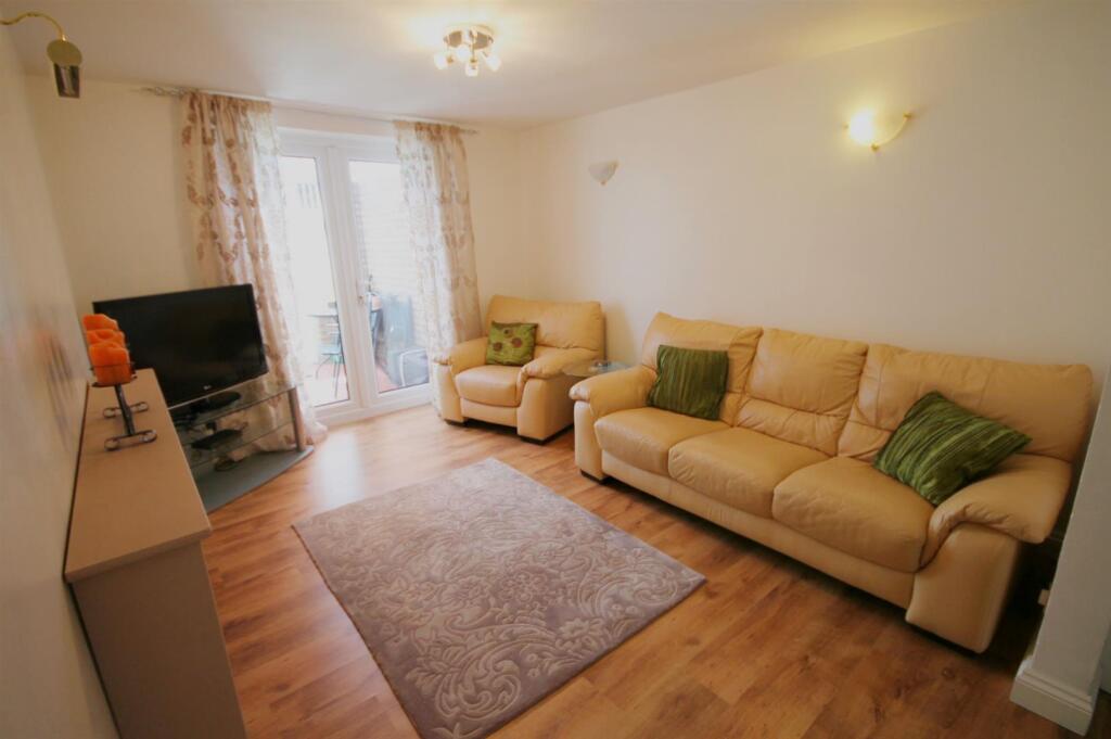 Living Room.JPG