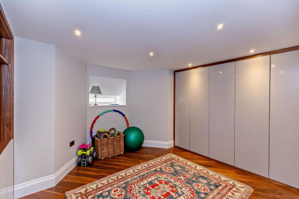 8646615-interior18-800.jpg