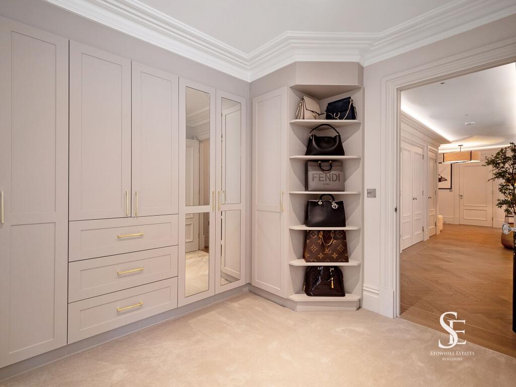 Principal Suite Entrance