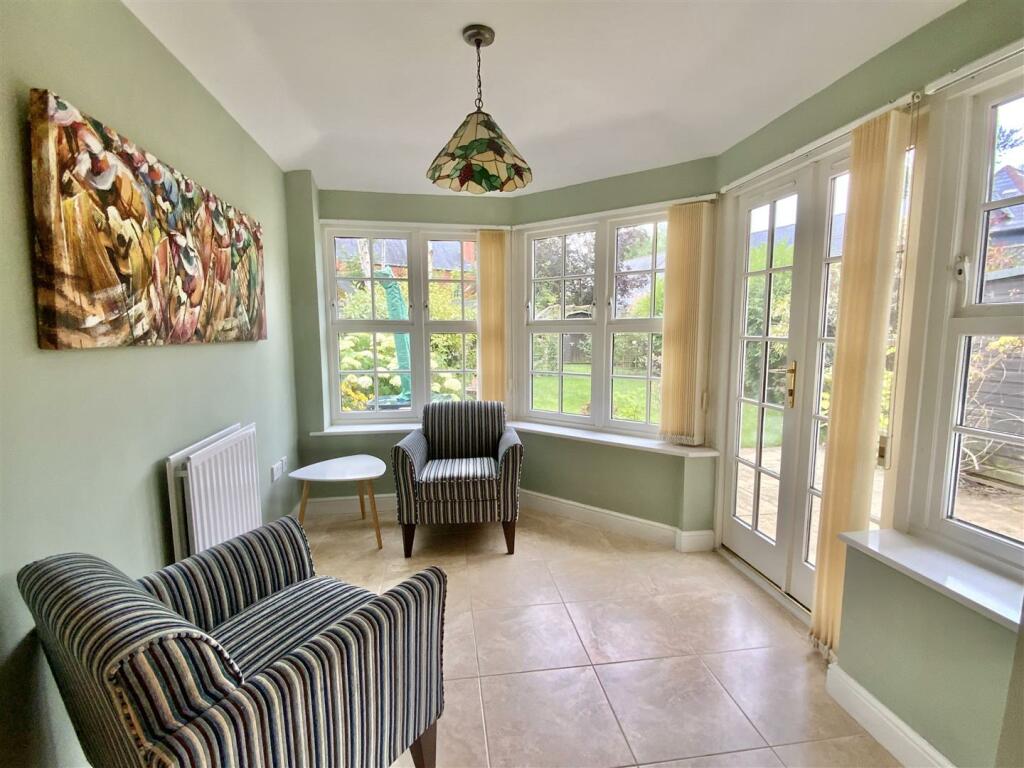 Family Room (GF)