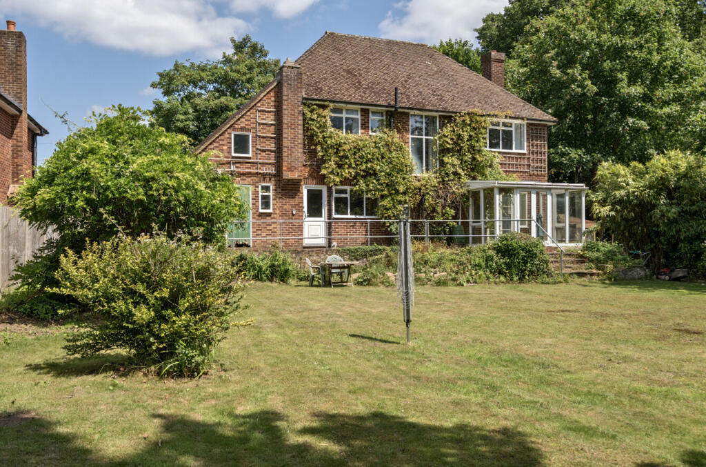 1310645-4-6850100...