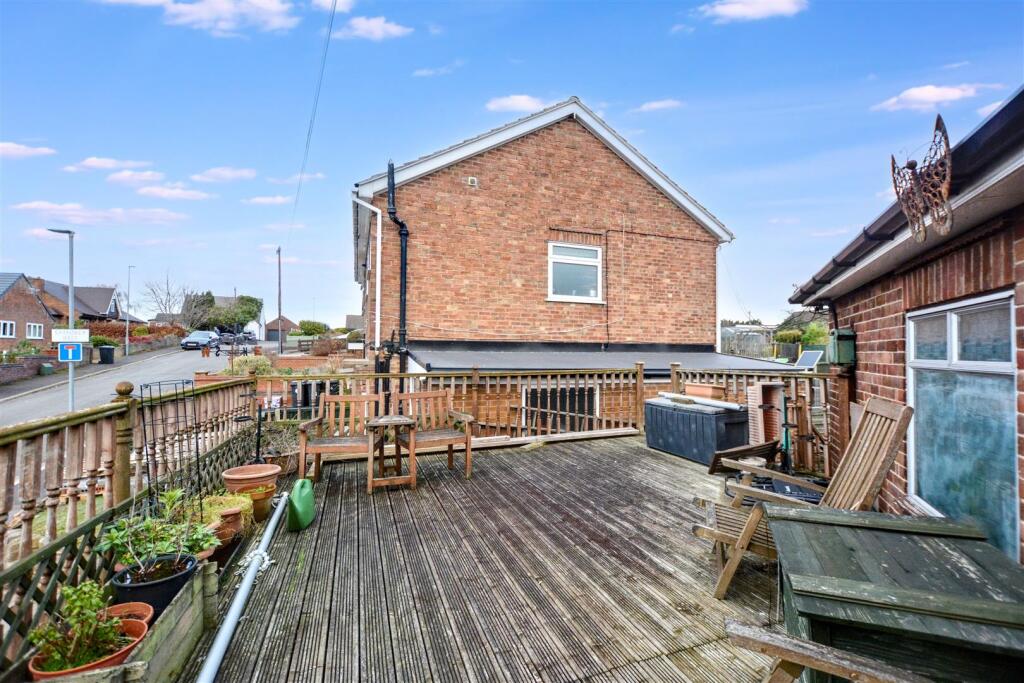 Upper Decking_2.jpeg