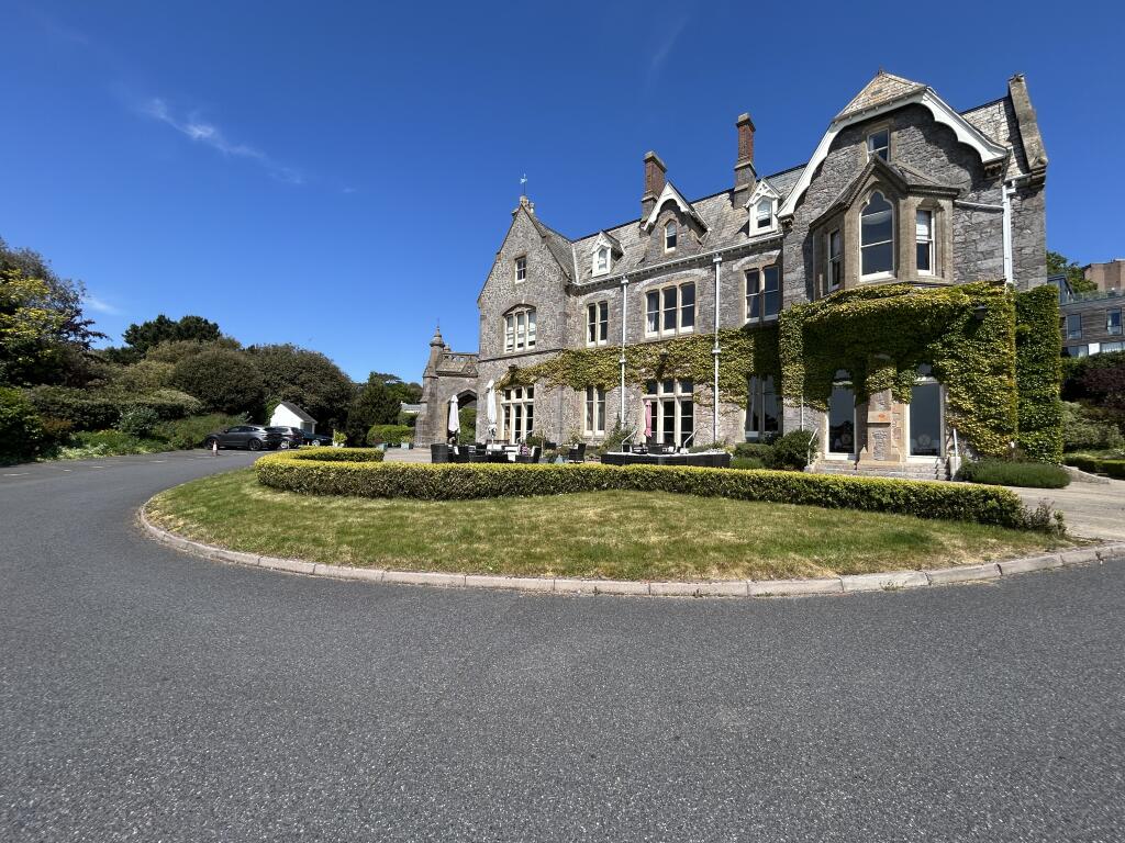 Manor House Main Pic.JPG