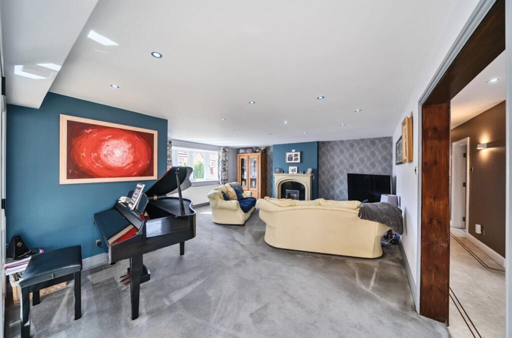 Lounge D