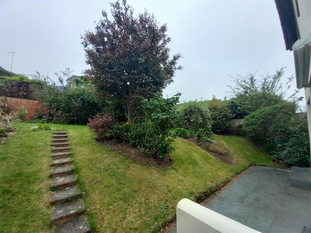 22 Kenwith garden.jpg