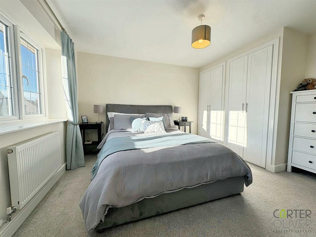 BEDROOM 1 (FRONT)