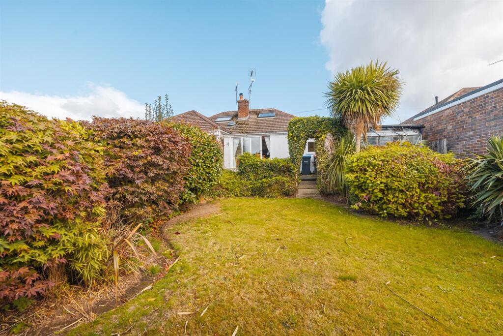 15 Bendee Ave-35.jpg