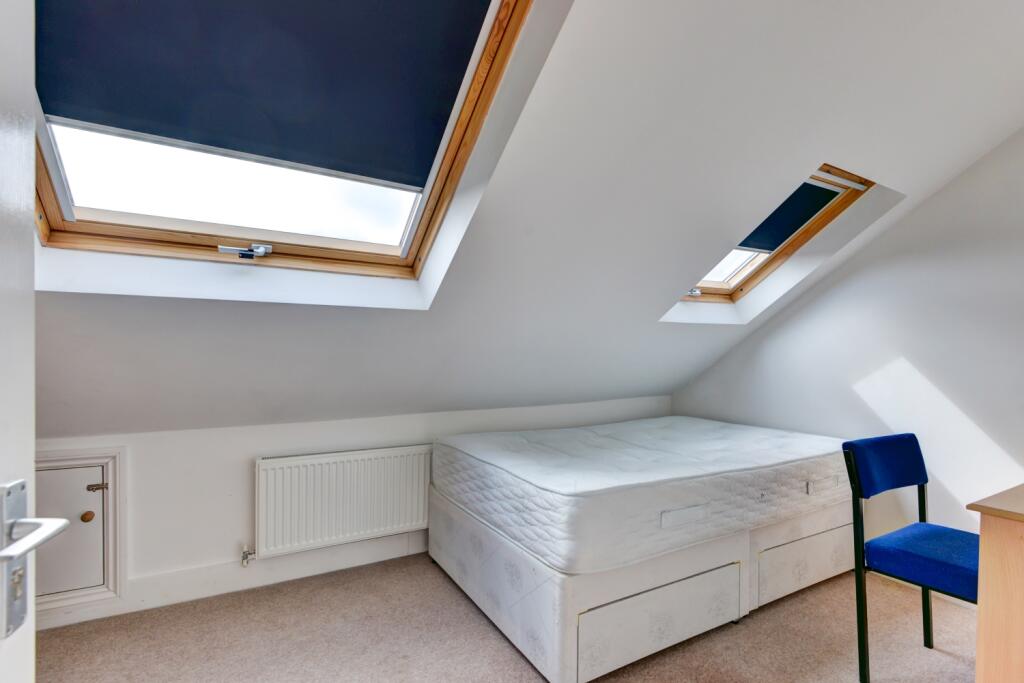 62 Brading Road Bedroom 7 (2)