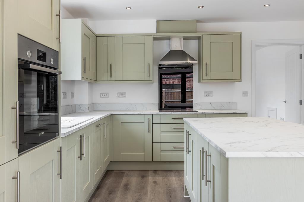 4 Marshall Drive (Cowbit)-19.jpg