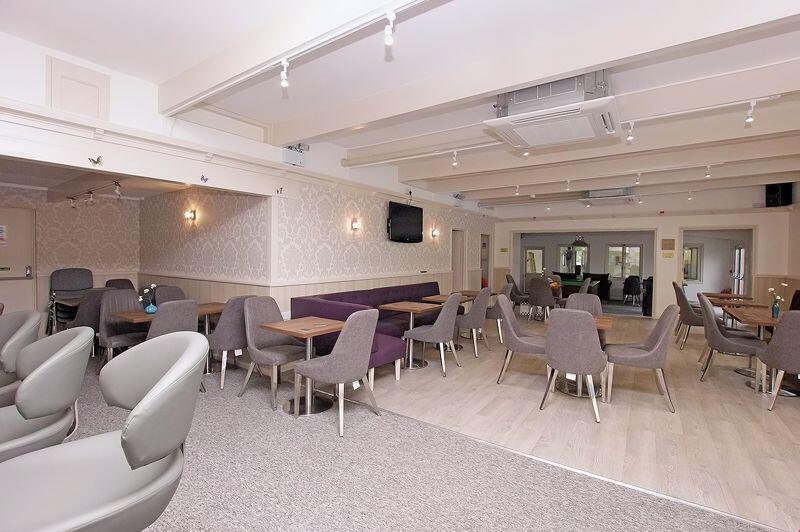 Club House 