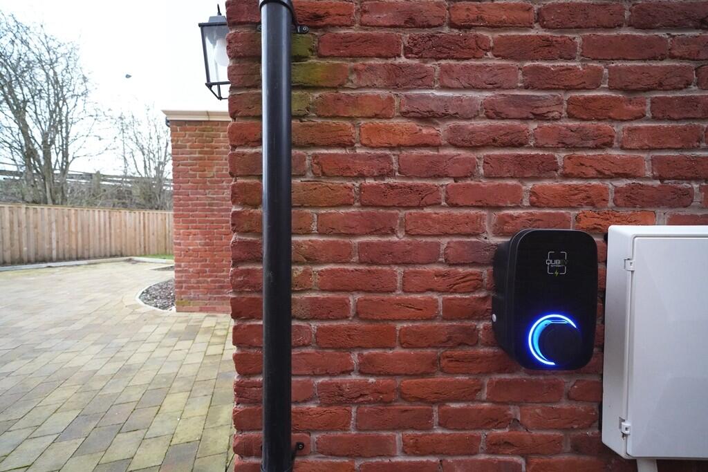 plot 4 electric c...