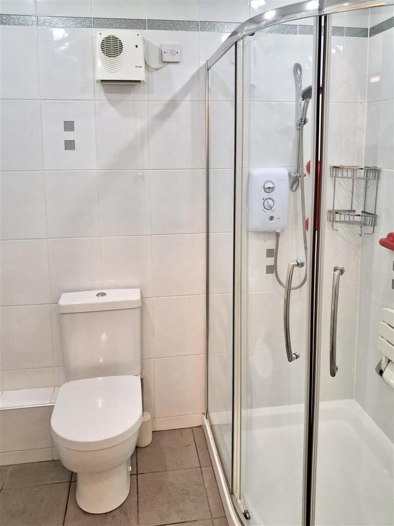 Fenwick Road, Giffnock