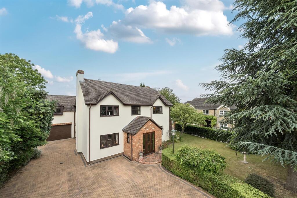 Apple Dene, 27 Careys Road, Pury End (e).jpg