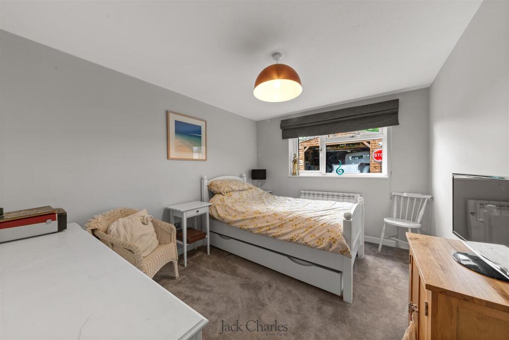 Curtis Stables 1.jpg