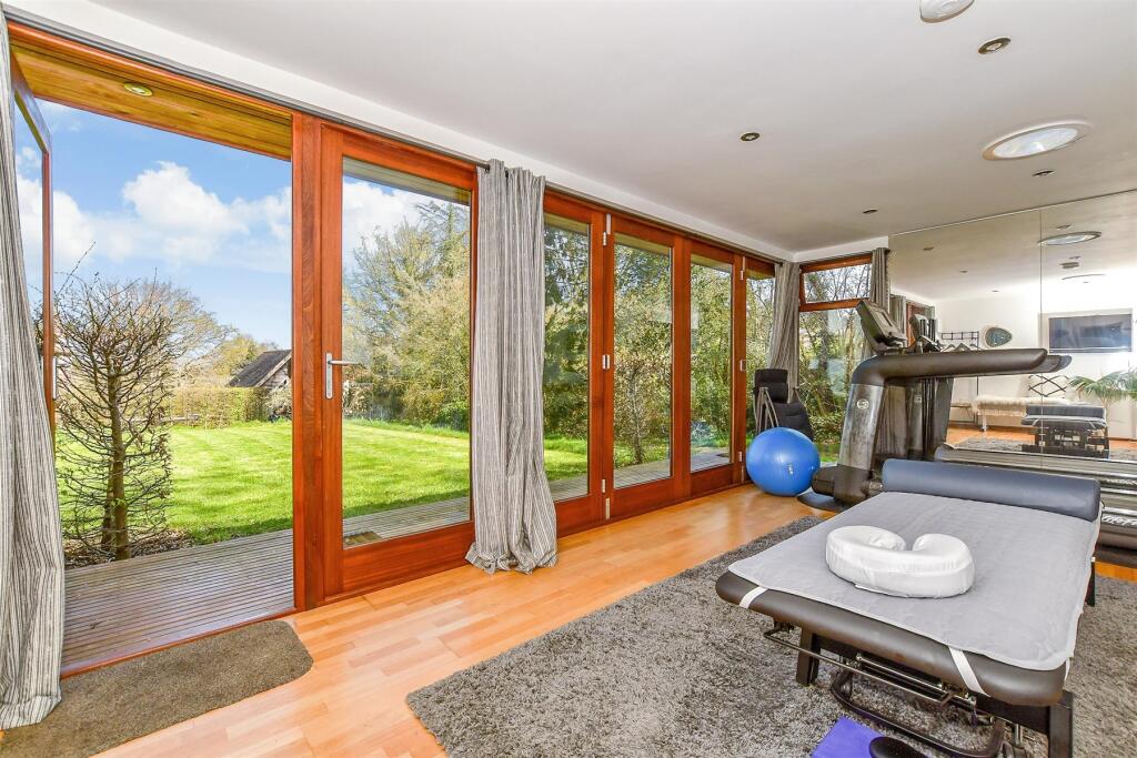 Workshop/Outbuildings