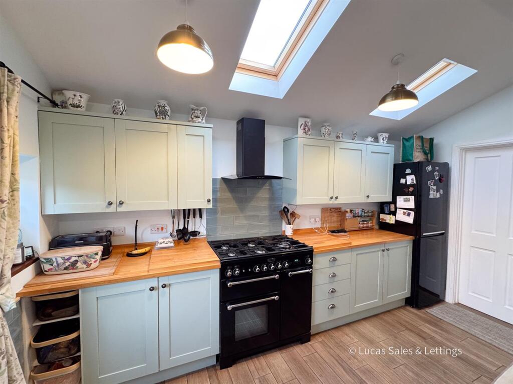85 St Peters Ave Kettering-01.jpg