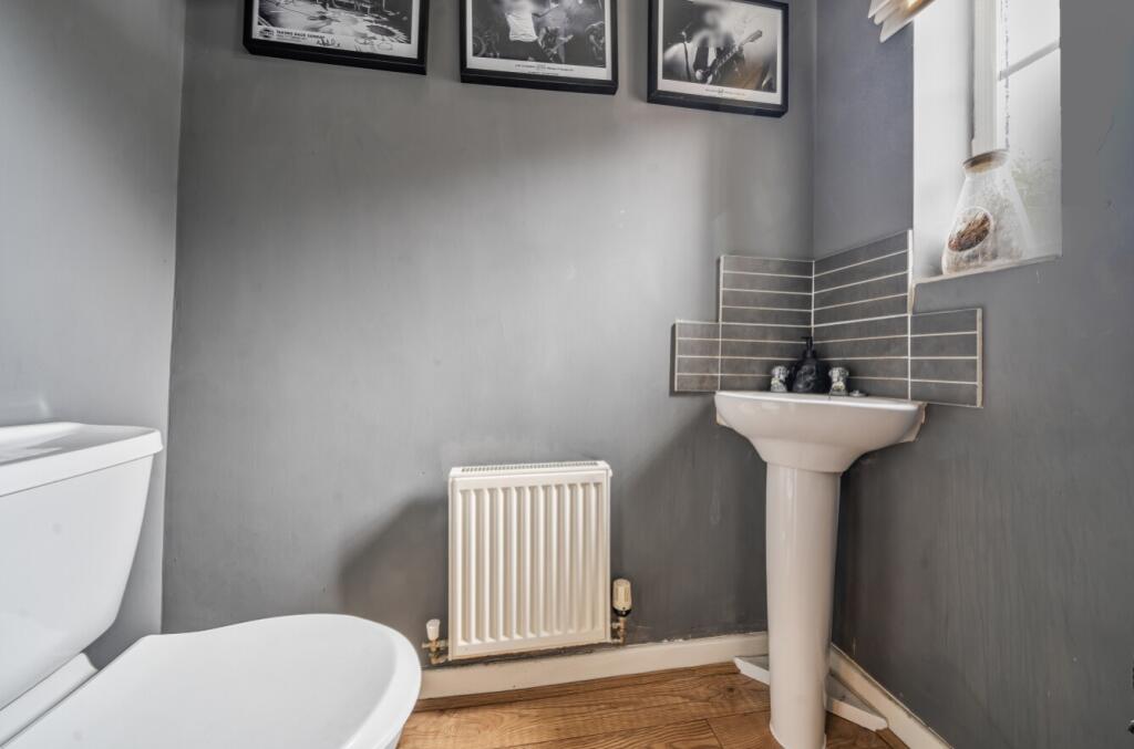 1347173-7-68b706e6de8d6