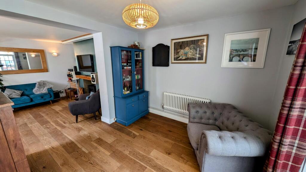 24 Church Rd dining 4.jpg