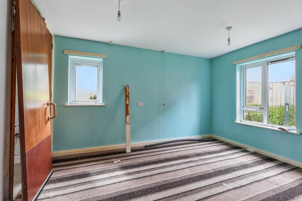 4 Lambeth Close, Blackburn, Lancashire BB1 1LB