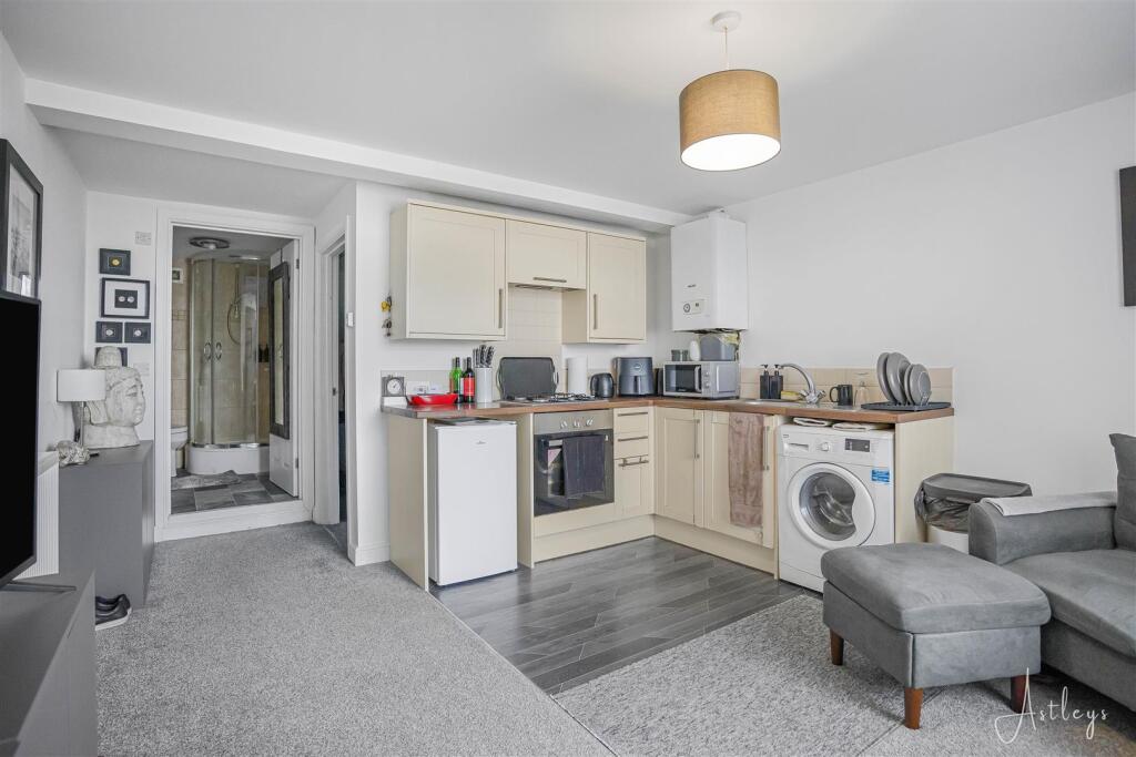 Flat 1