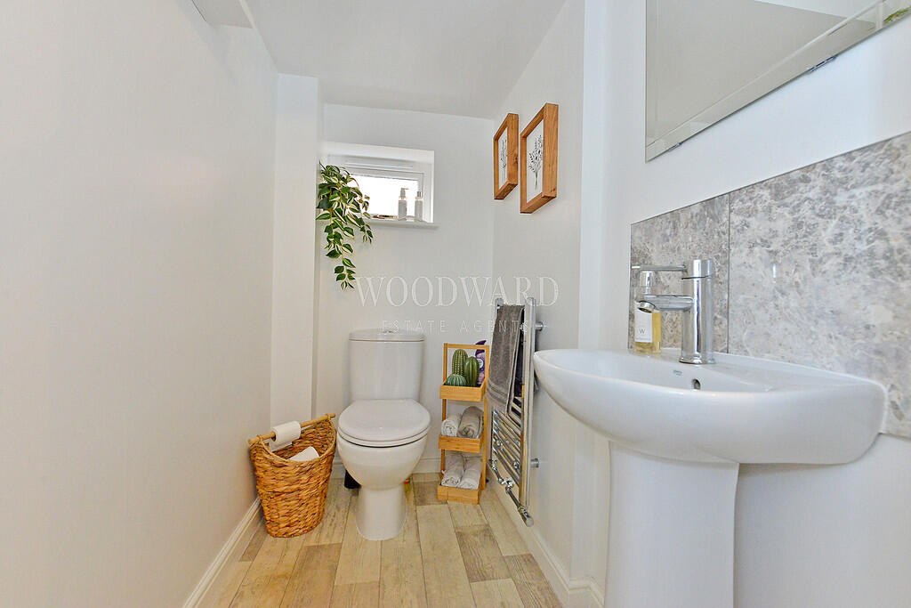 Cloakroom/WC