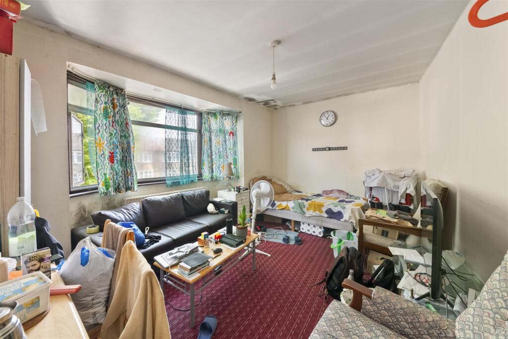 Flat 'C' First Floor 1bed Flat 33