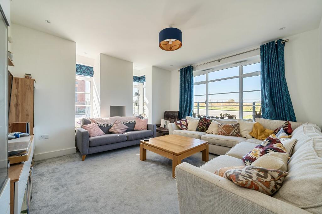 Living Room (1)
